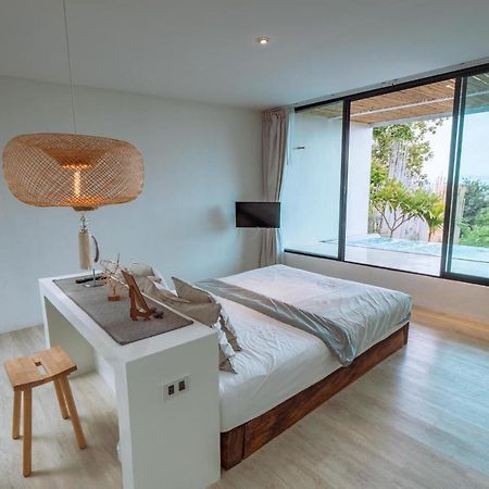 Myth Koh Larn Resort Bar And Bistro 외부 사진